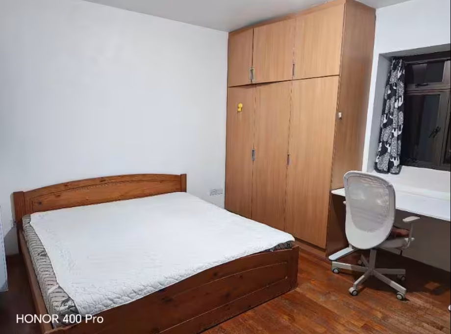 单间出租 • 蔡厝港 • 90 Tanglin Halt Road • S$1600 • 5房(4臥室) • 主人房 照片