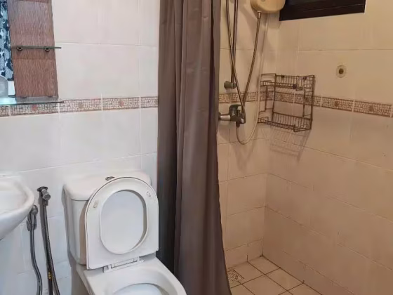 单间出租 • 蔡厝港 • 90 Tanglin Halt Road • S$1600 • 5房(4臥室) • 主人房 照片