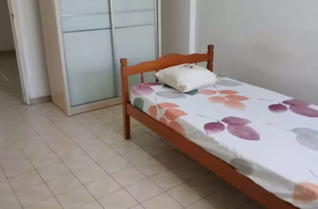 单间出租 • 裕廊东 • 301 Jurong East Street 32 • S$600 • 4房(3臥室) • 床位出租
