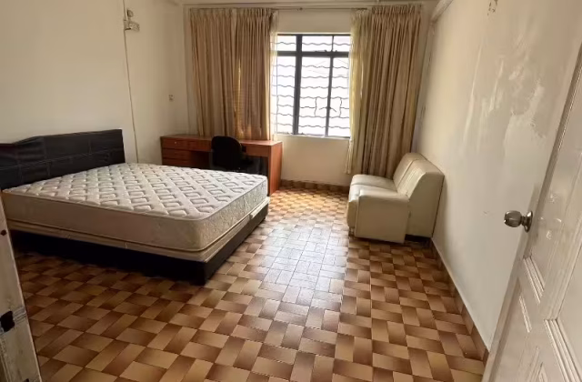 单间出租 • 新邦 •  Marine Mansion • S$1300 • 住宅公寓 • 普通房