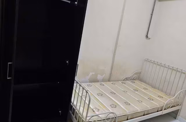 单间出租 • 西部集水区 • 149 Tampines Street 12 • S$750 • 5房(4臥室) • 佣人房
