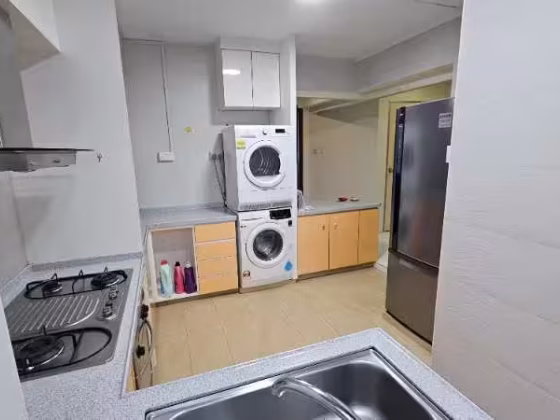 单间出租 • 西部集水区 • 149 Tampines Street 12 • S$750 • 5房(4臥室) • 佣人房 照片