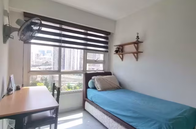 单间出租 • 武吉巴督 • 194B Bukit Batok West Avenue 6 • S$900 • 3房(2臥室) • 普通房