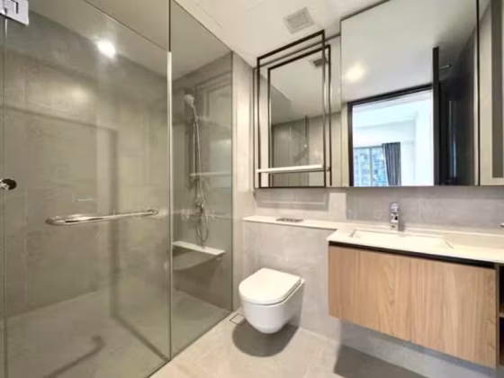 房屋出售 • 市中心 •  Jadescape • S$1870000 • 住宅公寓 • 764ft² / 70m² 照片