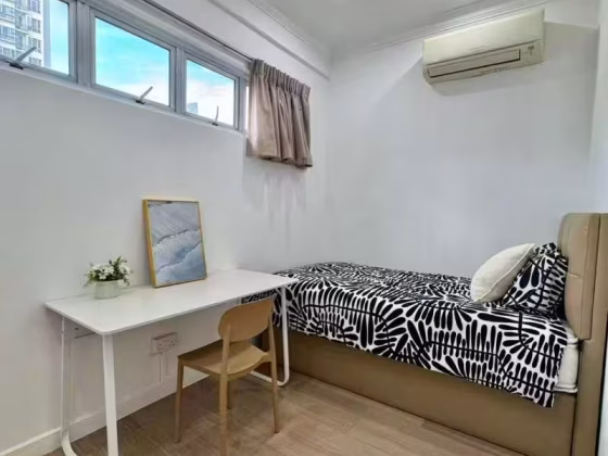 单间出租 • 里峇峇利 •  Euro-asia Court • S$1000 • 住宅公寓 • 普通房 照片