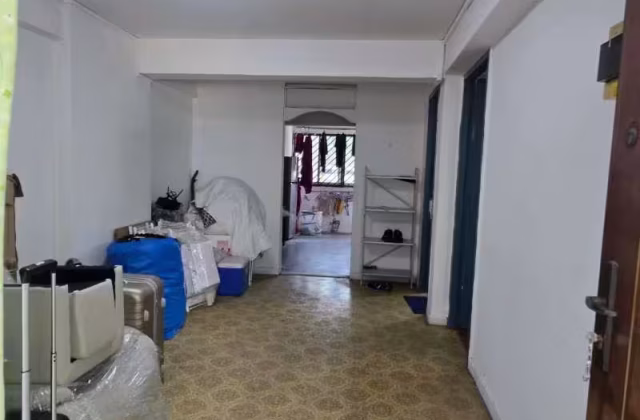 房屋出售 • 后港 • 1 Hougang Avenue 3 • S$360000 • 2房(1臥室) • 635ft² / 58m²