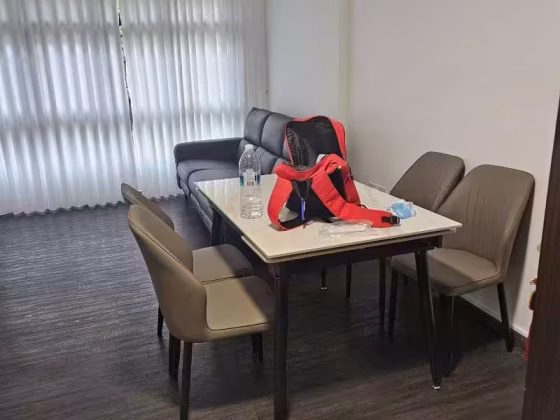 单间出租 • 马林百列 • 122 Lorong 2 Toa Payoh • S$1200 • 住宅公寓 • 主人房 照片