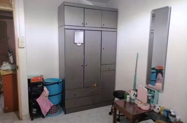 单间出租 • 马林百列 • 57 Lorong 5 Toa Payoh • S$950 • 4房(3臥室) • 普通房