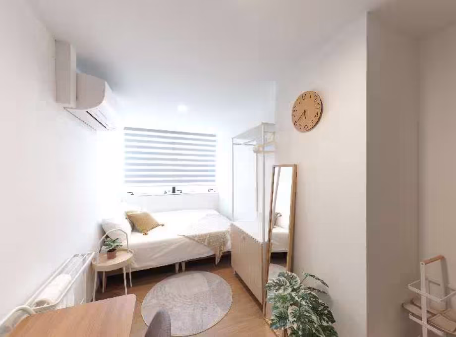 整套出租 • 欧南 • ALJUNIED ROAD (389801) • S$1550 • 服务式公寓 • 140ft² / 13m² 照片