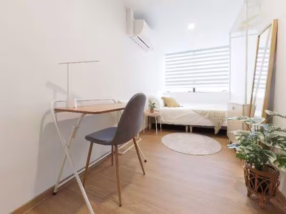 整套出租 • 欧南 • ALJUNIED ROAD (389801) • S$1550 • 服务式公寓 • 140ft² / 13m² 照片