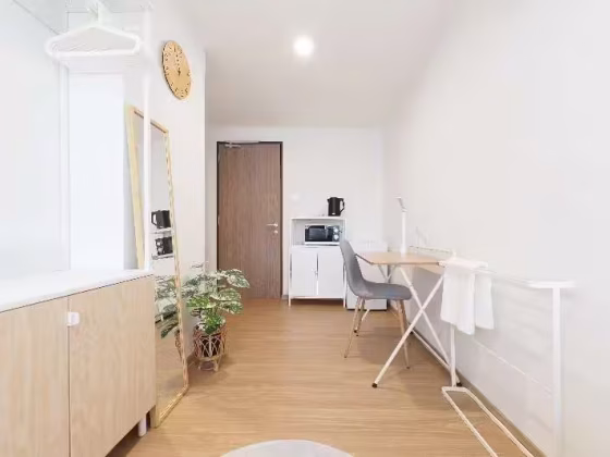 整套出租 • 欧南 • ALJUNIED ROAD (389801) • S$1550 • 服务式公寓 • 140ft² / 13m² 照片