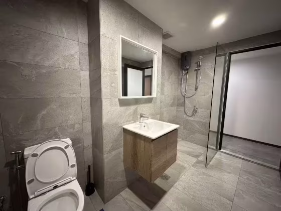 整套出租 • 欧南 • ALJUNIED ROAD (389801) • S$1550 • 服务式公寓 • 140ft² / 13m² 照片