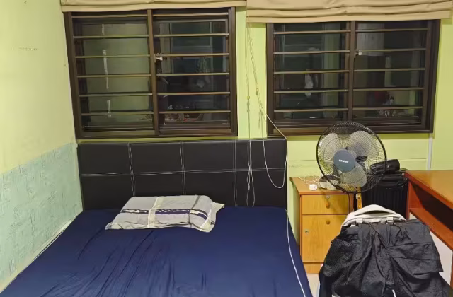 单间出租 • 林厝港 • 653A Jurong West Street 61 • S$1200 • 4房(3臥室) • 普通房