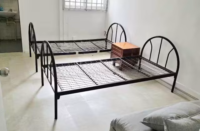 单间出租 • 后港 • 108 Hougang Avenue 1 • S$1200 • 3房(2臥室) • 主人房