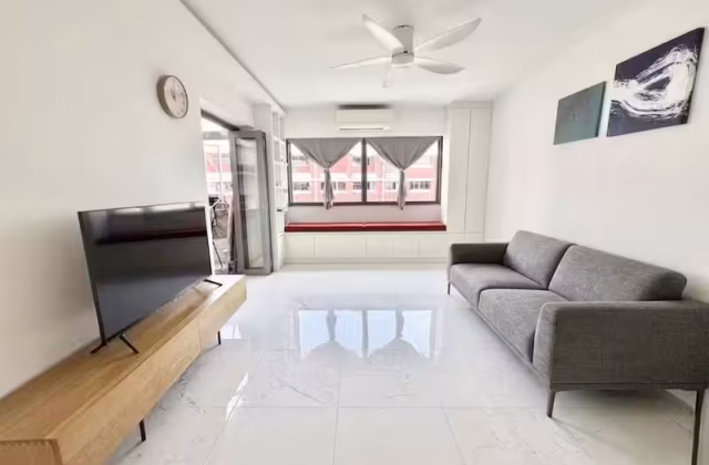 房屋出售 • 后港 • 221 Hougang Street 21 • S$1450000 • 3房(2臥室) • 1593ft² / 147m²
