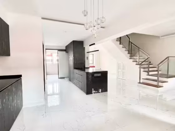房屋出售 • 后港 • 221 Hougang Street 21 • S$1450000 • 3房(2臥室) • 1593ft² / 147m² 照片