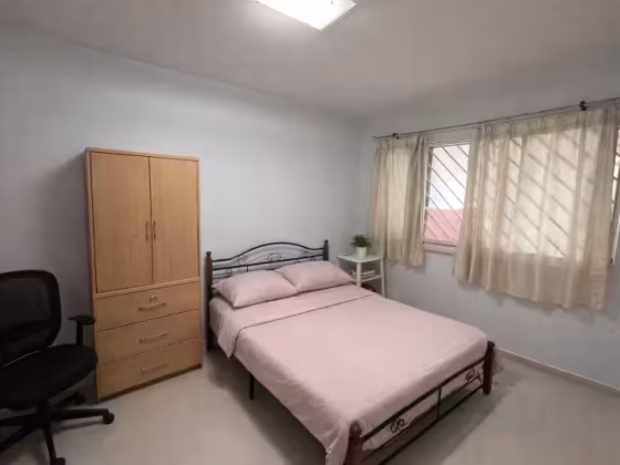 房屋出售 • 三巴旺 • 160 Woodlands Street 13 • S$418000 • 3房(2臥室) • 785ft² / 72m² 照片