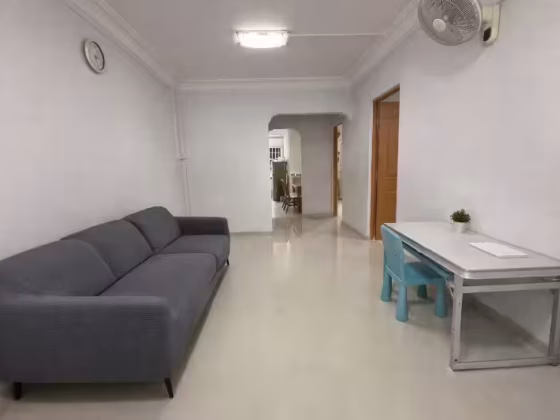 房屋出售 • 三巴旺 • 160 Woodlands Street 13 • S$425000 • 3房(2臥室) • 785ft² / 72m² 照片