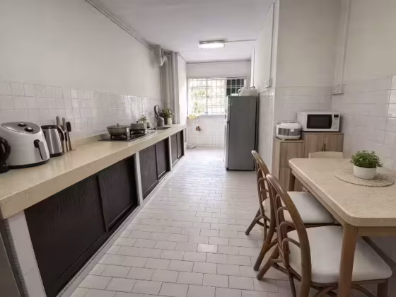 房屋出售 • 三巴旺 • 160 Woodlands Street 13 • S$418000 • 3房(2臥室) • 785ft² / 72m² 照片