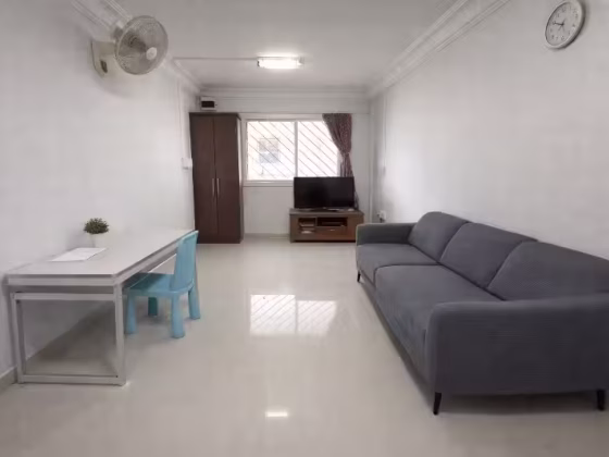 房屋出售 • 三巴旺 • 160 Woodlands Street 13 • S$418000 • 3房(2臥室) • 785ft² / 72m² 照片