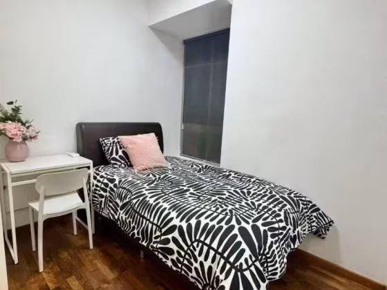单间出租 • 欧南 •  Atrium Residences • S$1100 • 住宅公寓 • 普通房 照片