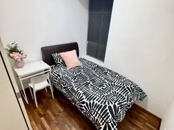 单间出租 • 欧南 •  Atrium Residences • S$1100 • 住宅公寓 • 普通房 照片