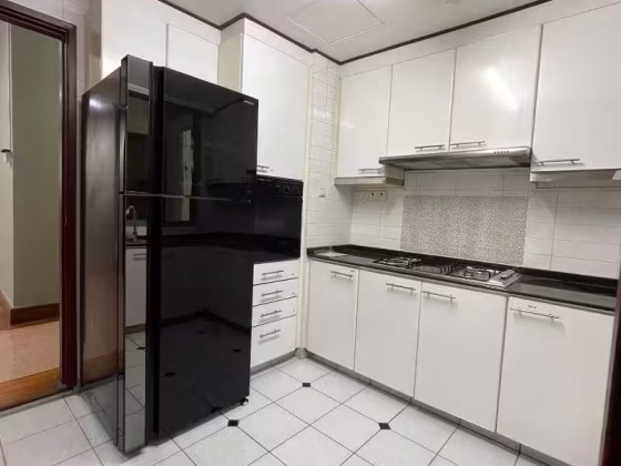 单间出租 • 红山 •  Springdale Condo • S$980 • 共管公寓 • 普通房 照片