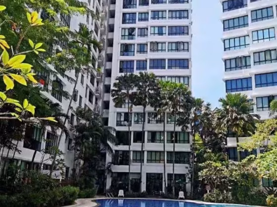 单间出租 • 欧南 •  Central Grove • S$1400 • 共管公寓 • 普通房 照片
