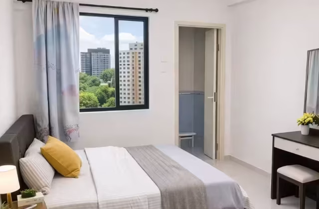 单间出租 • 金文泰 • 51 Telok Blangah Drive • S$1500 • 3房(2臥室) • 主人房