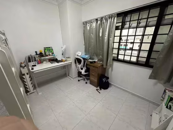 单间出租 • 三巴旺 • 605 Woodlands Drive 42 • S$700 • 3房(2臥室) • 普通房 照片