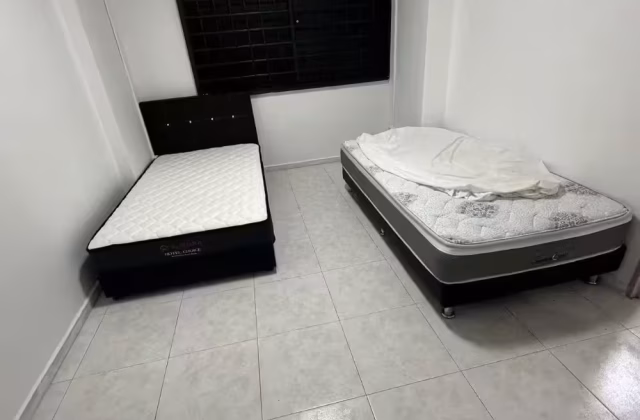 单间出租 • 林厝港 • 623 Jurong West Street 61 • S$550 • 4房(3臥室) • 普通房