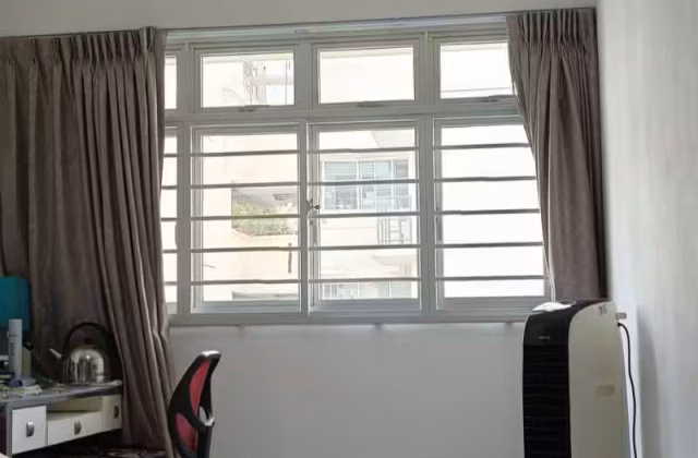 单间出租 • 巴西立 • 525B Pasir Ris Street 51 • S$1100 • 4房(3臥室) • 普通房
