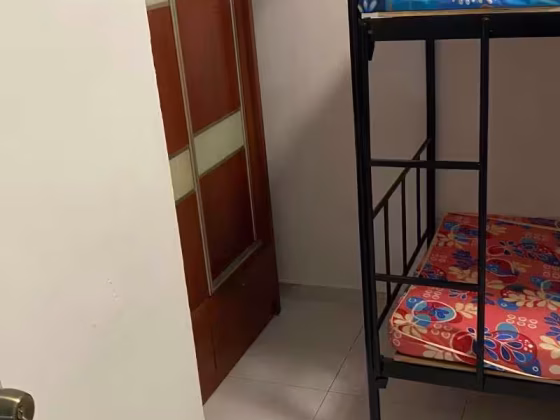 单间出租 • 盛港 • 247 Compassvale Road • S$550 • 4房(3臥室) • 床位出租 照片