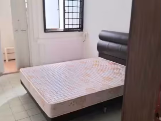 单间出租 • 巴耶利峇 • 43 Teban Gardens Road • S$1500 • 3房(2臥室) • 主人房 照片