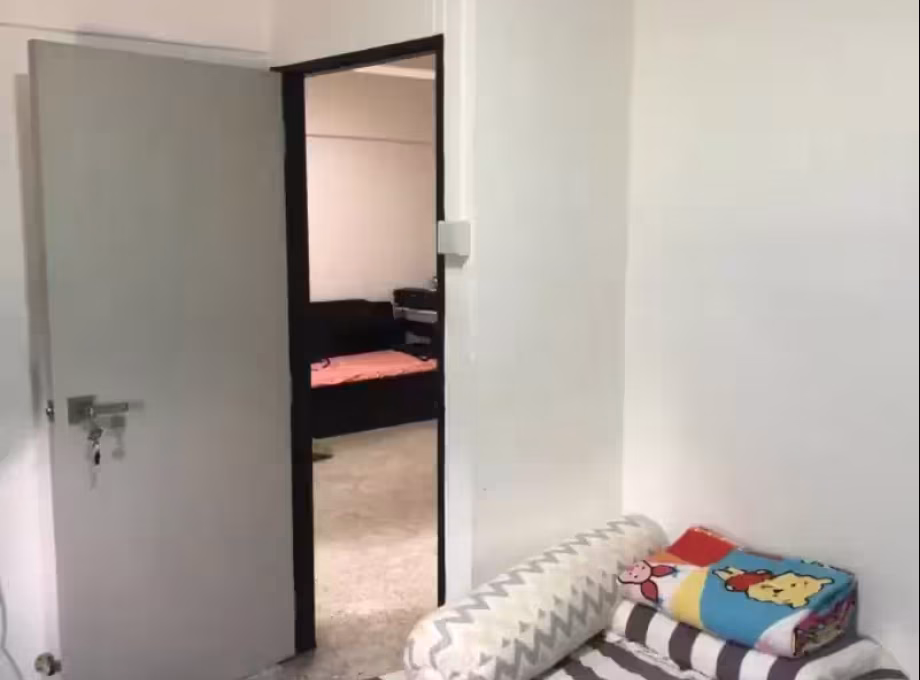 单间出租 • 宏茂桥 • 223 Ang Mo Kio Avenue 1 • S$500 • 4房(3臥室) • 床位出租 照片