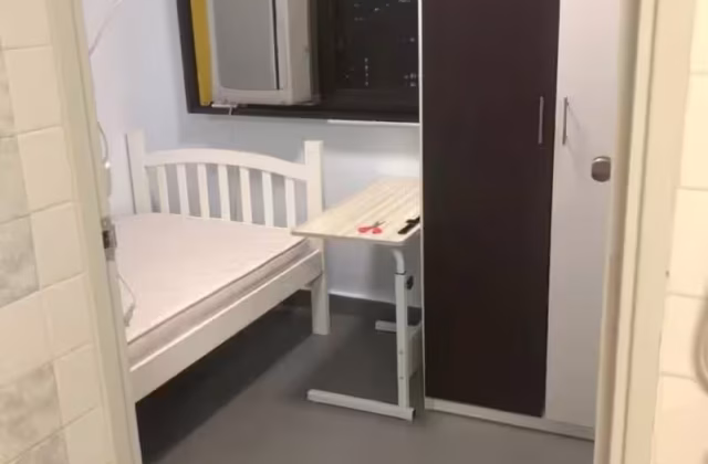 单间出租 • 大巴窑 • 85 Lorong 4 Toa Payoh • S$700 • 3房(2臥室) • 佣人房