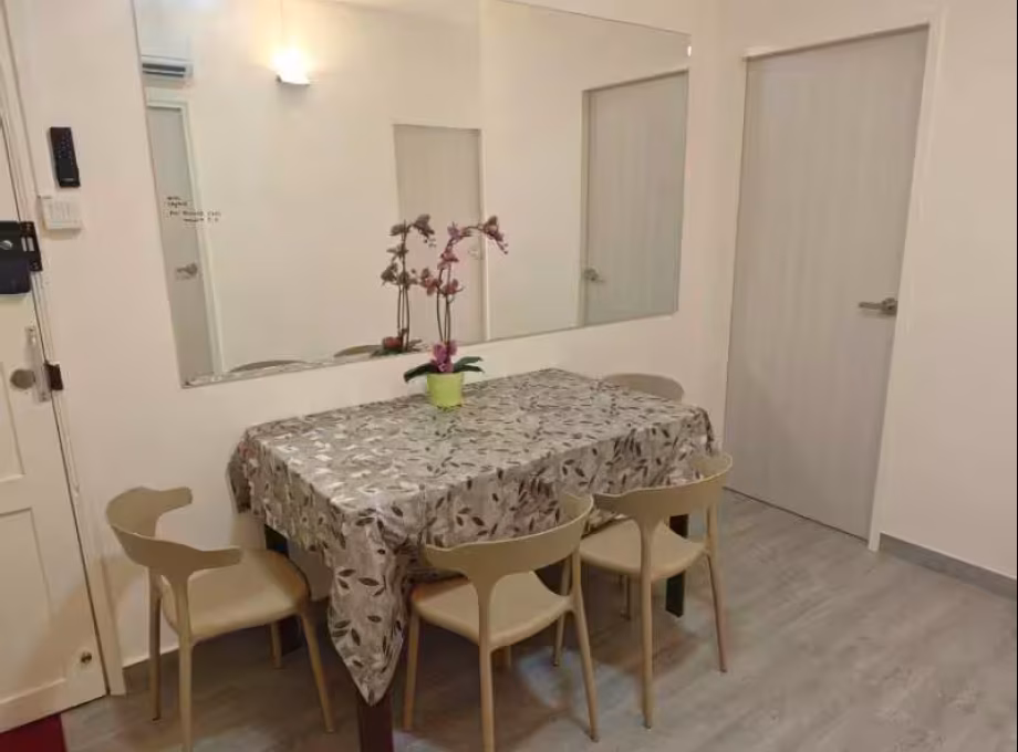 单间出租 • 诺维娜 •  Novena Court • S$1100 • 住宅公寓 • 普通房 照片