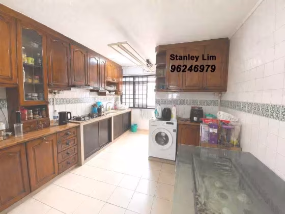 整套出租 • 蔡厝港 • 441 Choa Chu Kang Avenue 4 • S$3700 • 5房(4臥室) • 1345ft² / 124m² 照片