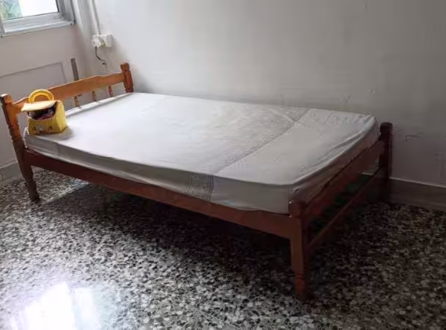 单间出租 • 宏茂桥 • 571 Ang Mo Kio Avenue 3 • S$750 • 3房(2臥室) • 主人房 照片