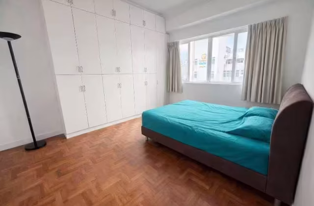 单间出租 • 诺维娜 •  Monarchy Apartments • S$2300 • 住宅公寓 • 主人房