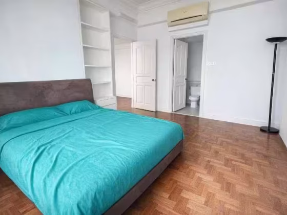 单间出租 • 诺维娜 •  Monarchy Apartments • S$2300 • 住宅公寓 • 主人房 照片