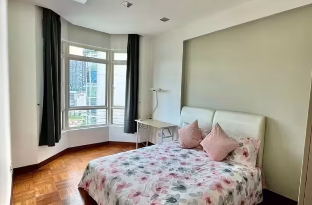 单间出租 • 武吉巴督 •  Hillington Green • S$1650 • 住宅公寓 • 主人房