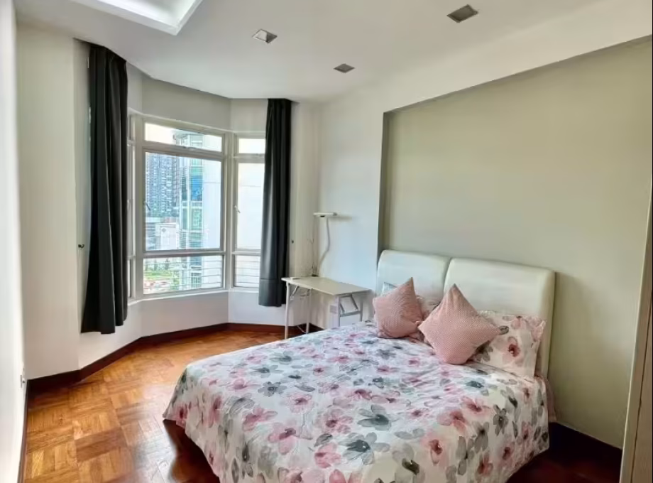 单间出租 • 武吉巴督 •  Hillington Green • S$1700 • 住宅公寓 • 主人房 照片