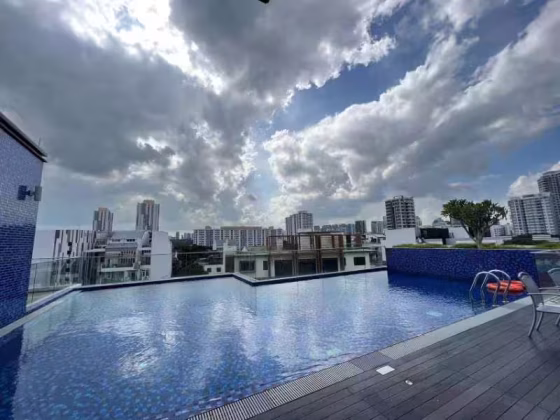 单间出租 • 加冷 •  8 Farrer Suites • S$1900 • 住宅公寓 • 主人房 照片