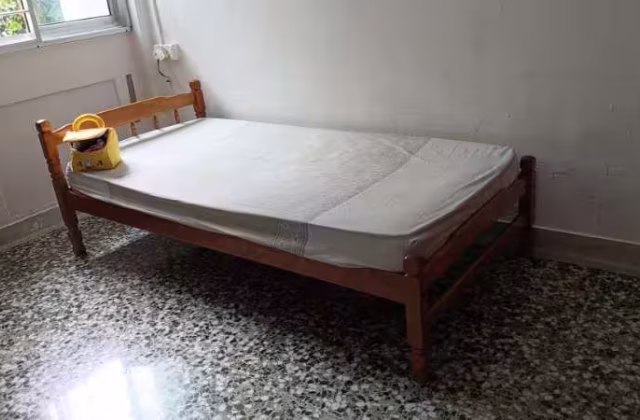 单间出租 • 宏茂桥 • 571 Ang Mo Kio Avenue 3 • S$700 • 3房(2臥室) • 主人房
