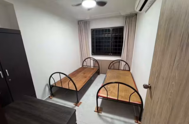 单间出租 • 三巴旺 • 733 Woodlands Circle • S$500 • 3房(2臥室) • 床位出租