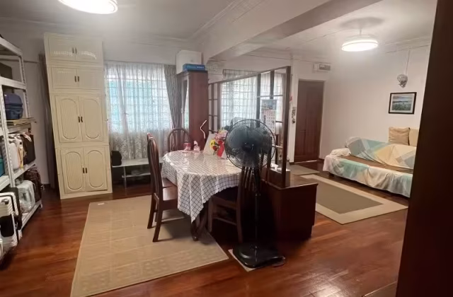 单间出租 • 巴西立 • 569 Pasir Ris Street 51 • S$600 • 4房(3臥室) • 床位出租