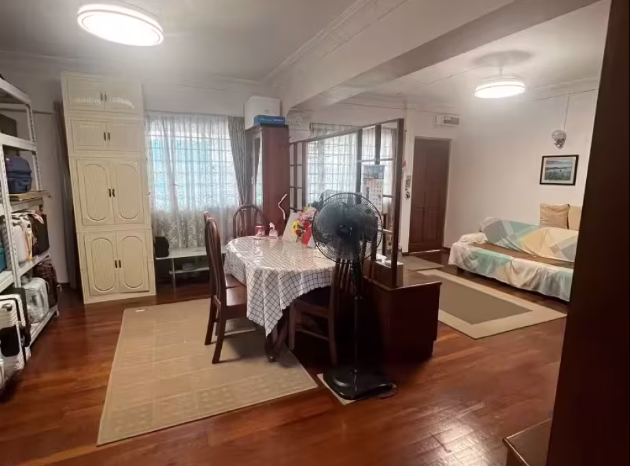 单间出租 • 巴西立 • 569 Pasir Ris Street 51 • S$600 • 4房(3臥室) • 床位出租 照片