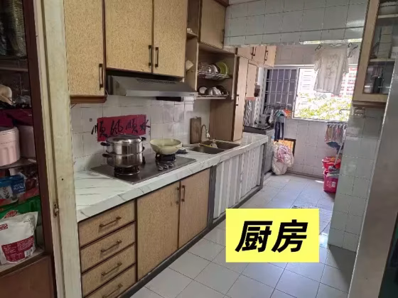 单间出租 • 中央集水区 • 509 Serangoon North Avenue 4 • S$450 • 3房(2臥室) • 佣人房 照片