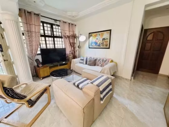 房屋出售 • 兀兰 • 733 Woodlands Circle • S$550000 • 3房(2臥室) • 1108ft² / 102m² 照片